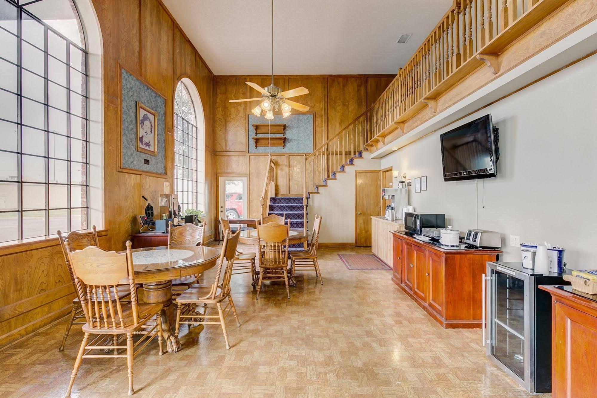 Lake View Inn Granbury Luaran gambar